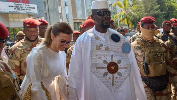 Guinée : Mamadi Doumbouya déclaré vainqueur de la présidentielle avec 86,72% des voix