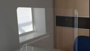 Magal-covid-19: des plexiglass séparent les marabouts et les talibés