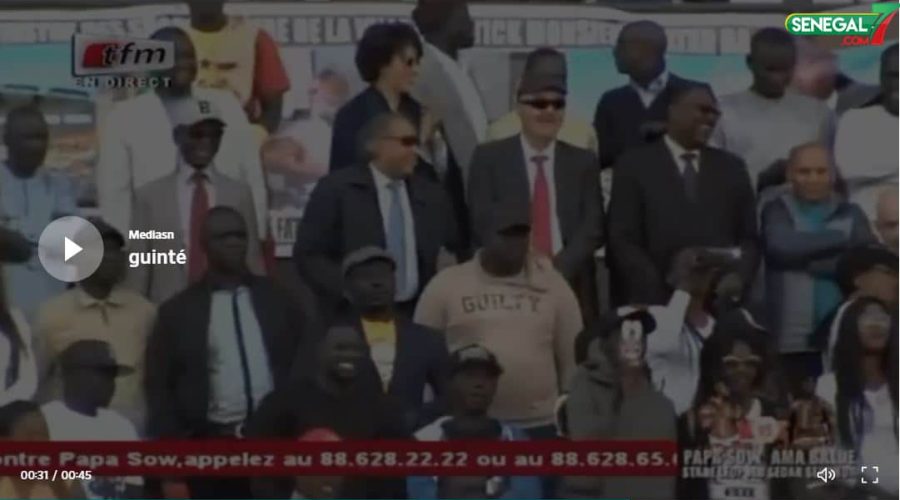 Vidéo: Ama Baldé fait danser des toubabs sur du “guinté thiéré falaye”