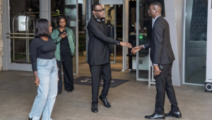 Guinée : Youssou Ndour attendu à l’investiture de Mamadi Doumbouya