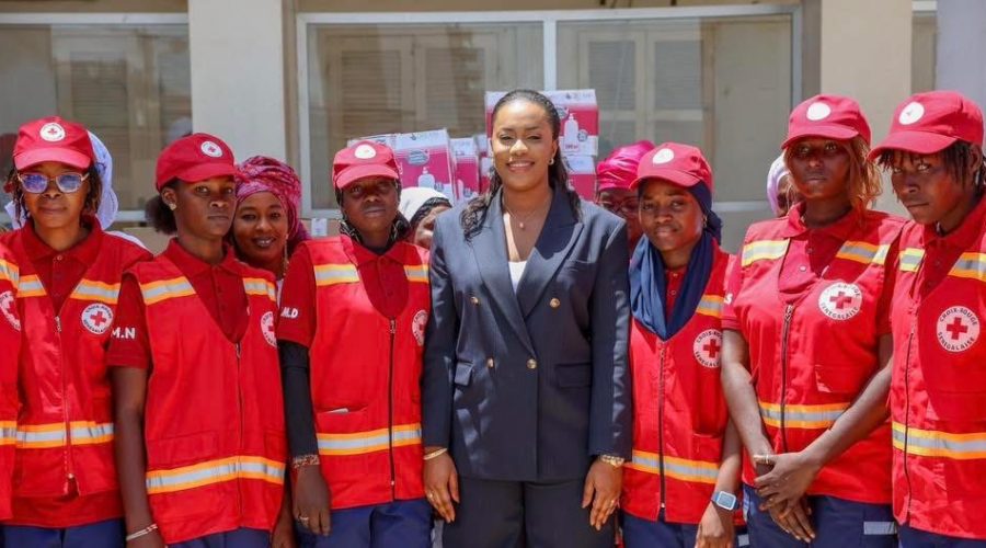 Croix rouge sénégalaise : La Première Dame Absa Faye s’engage à porter leurs préoccupations auprès des autorités compétentes