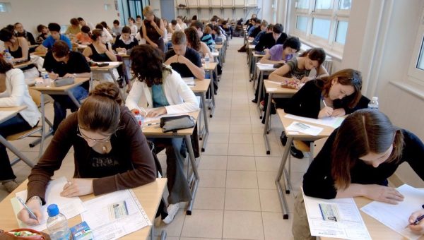 France: Une enfant prodige vise le bac à 9 ans