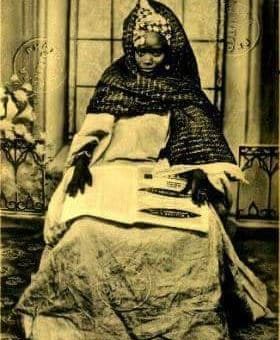 « Yonou Magal-Gui »: sur les pas de Sokhna Faty Dia Mbacké,  aînée honorée et modèle de dévotion dans le mouridisme
