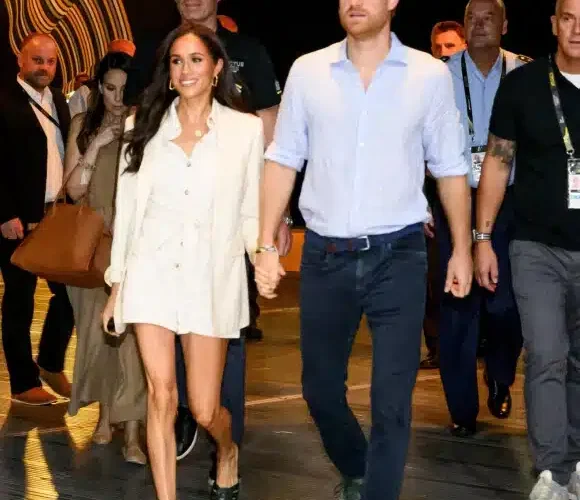 Nigeria:Meghan Markle et le Prince Harry éblouissent durant leur séjour arborant des bijoux hors de prix