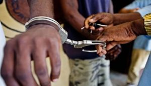 Démantèlement d&rsquo;une Bande Criminelle à Dakar : Le Jeu de Piste qui a Conduit à leur Arrestation