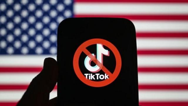 Etats-Unis: après un vote au Congrès, la menace d&rsquo;une interdiction de TikTok se précise