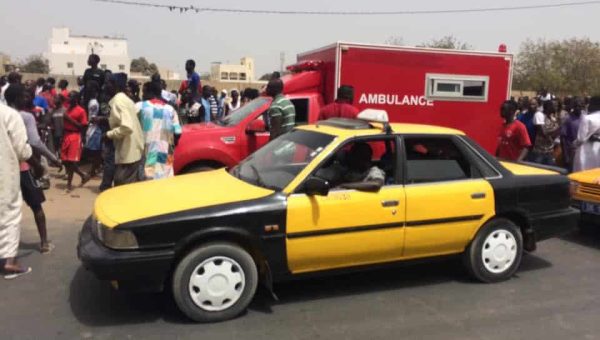 Grand Yoff : Un chauffeur de taxi perd la vie par une b@llɛ perdue lors d&rsquo;échanges de t!rs
